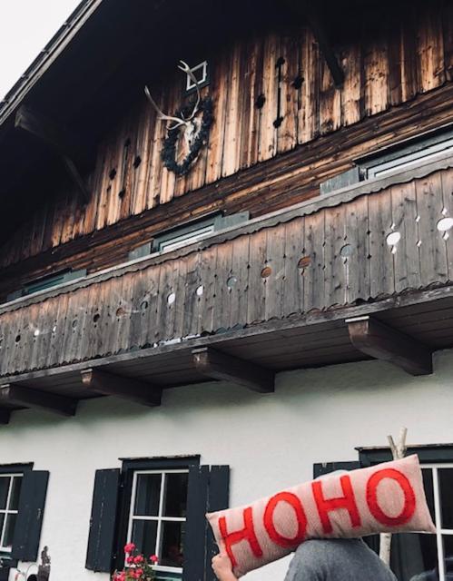 Forest Chalet, 15 Min To Salzburg Olt Town, And Most Beautiful Lakes, Secluded Location, 1,000 Sqm Garden, Mountainview, Panorama Sauna, Bath Whirlpool, Bbq&Bikes&Sunbeds For Free, Up To 10 P Golling an der Salzach Bagian luar foto