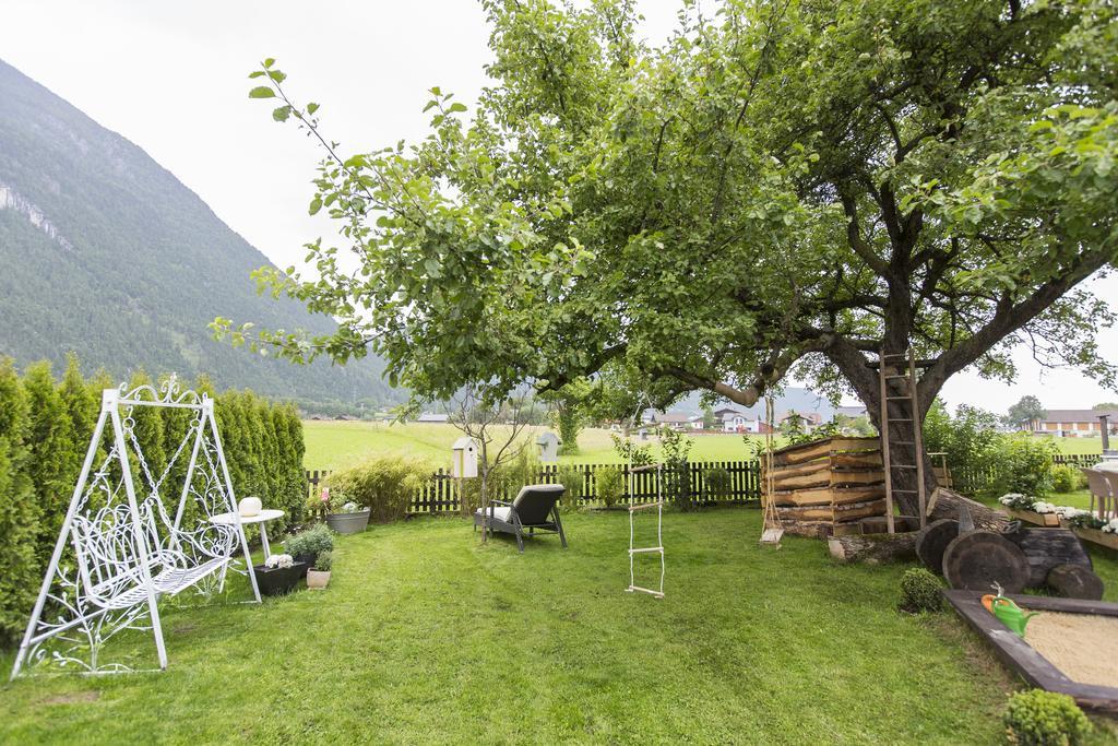 Forest Chalet, 15 Min To Salzburg Olt Town, And Most Beautiful Lakes, Secluded Location, 1,000 Sqm Garden, Mountainview, Panorama Sauna, Bath Whirlpool, Bbq&Bikes&Sunbeds For Free, Up To 10 P Golling an der Salzach Bagian luar foto